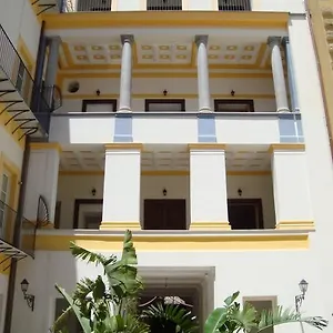 appartamento-alloro-2.sicilyhotelsitaly.net/